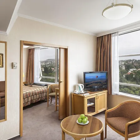 Hotel Budapest 3* Budapesta