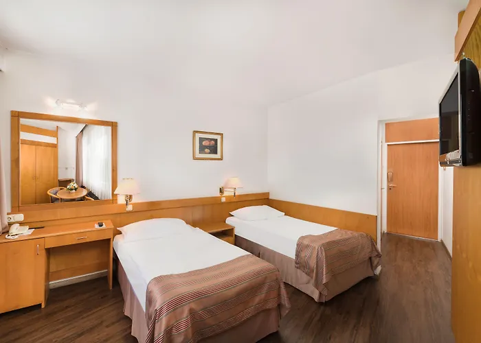 Отель Hotel Budapest Будапешт