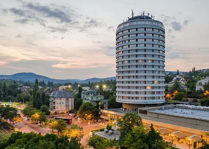 Hotel Budapest Отель