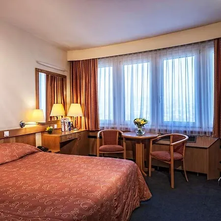 Hotel Budapest 3* Budapeşte